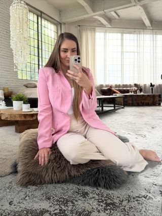 „Elegantní dáma je opravdu krásný kousek… srdíčko pro maminku bude krásným dárkem… dáreček navíc je jen třešničkou na...